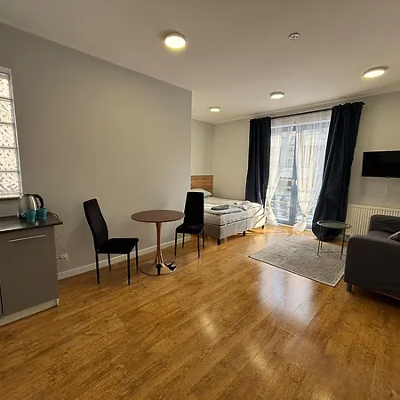 Przystanek - Plaza, Molo 300m