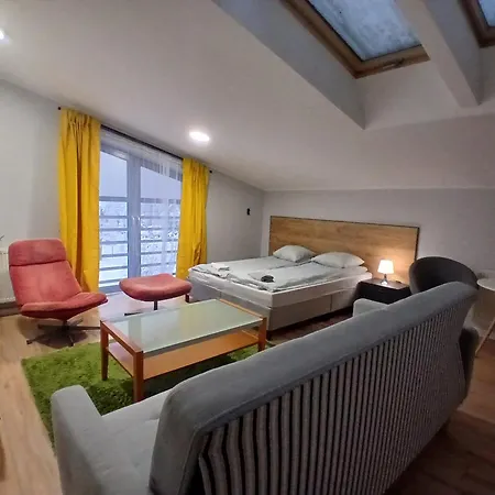 Guest house Przystanek - Plaza, Molo 300m 3*