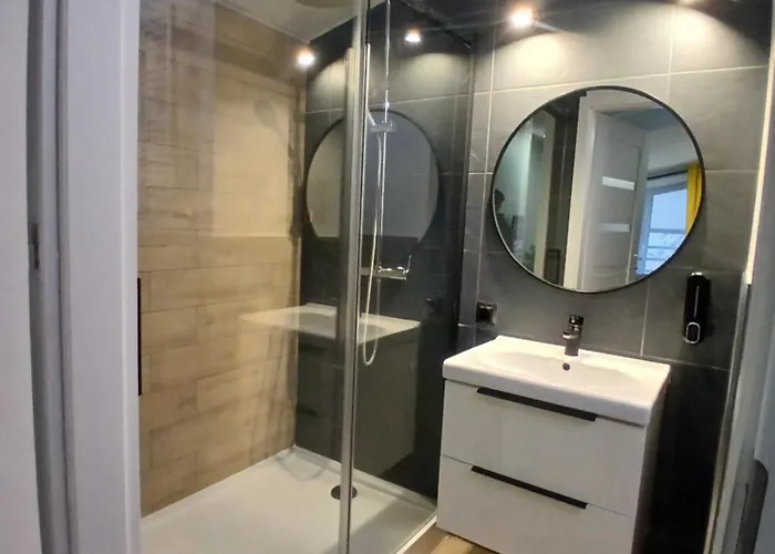 Przystanek - Plaza, Molo 300m