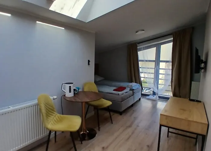 Guest house Przystanek - Plaza, Molo 300m 3*