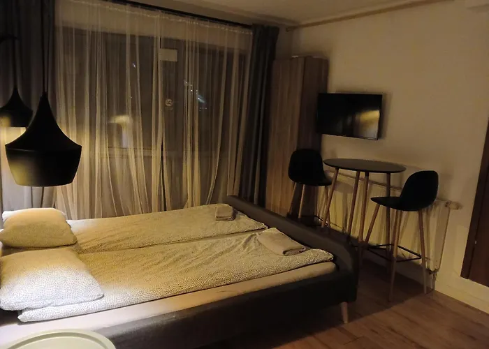 Guest house Przystanek - Plaza, Molo 300m 3*